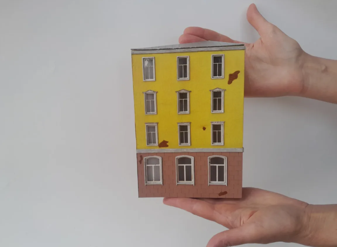 Городской дом 1:72. Сборная модель.
